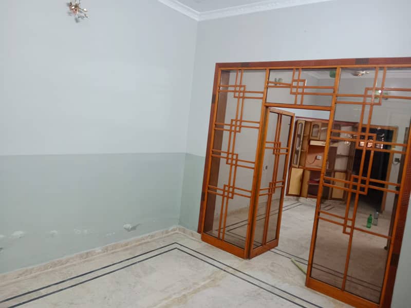 Ghouri town pH 3 Ground floor water electrity Gass Available 2