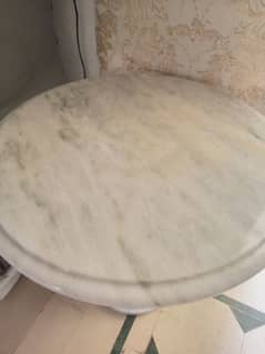 Marble table 6 month used new condition