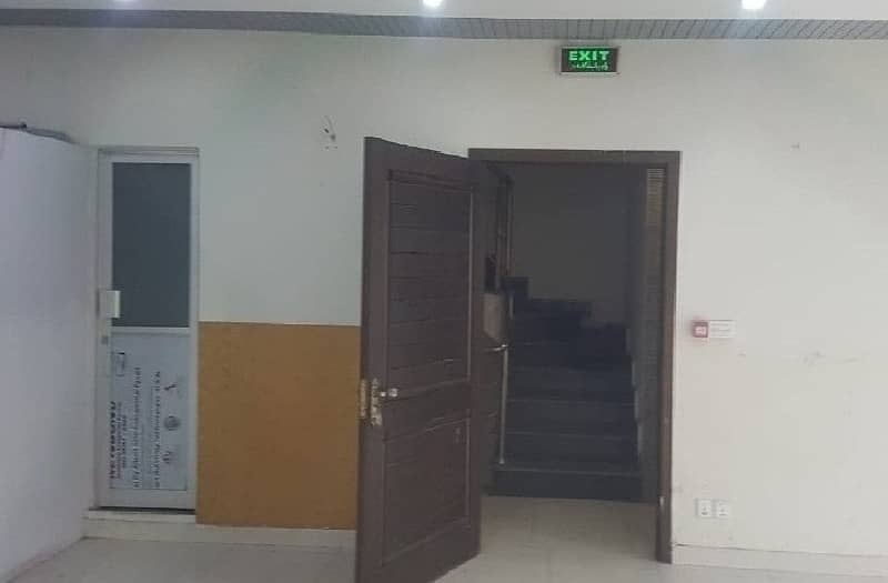 4 Marla 1st Floor Office With Elevator For Rent In DHA Phase 6,Block L, Reasonable Price And Suitable Location for Marketing Work Pakistan Punjab Lahore. 12