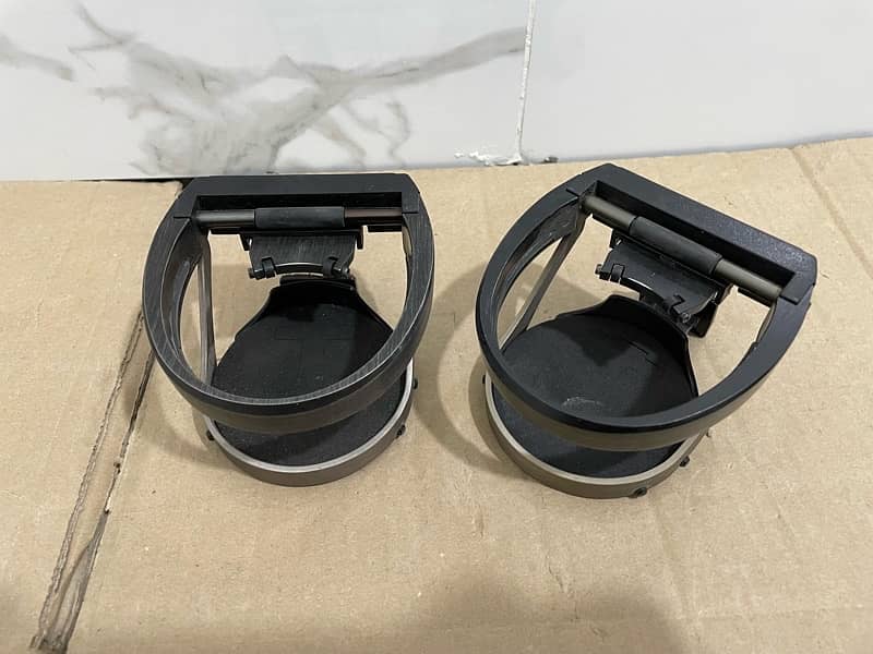 TOYOTA LAND CRUISER SPARE CUP HOLDERS LC200!!! 0