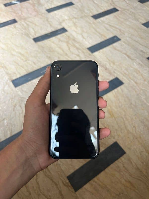 Iphone xr Jv 64 gb Black color Urgent Sale. . . 5