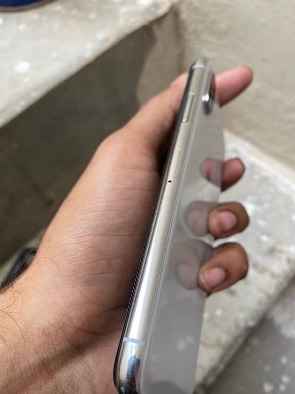 iphone  xs dual sim aproved 3