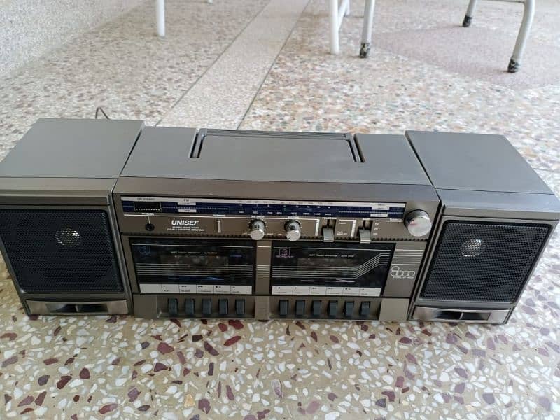 radio and tape recorder brand new condition 3