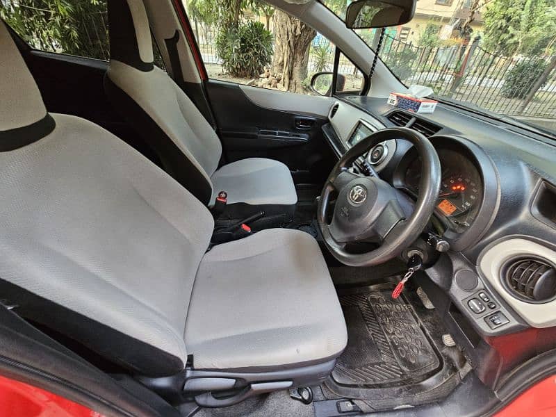 Toyota Vitz 2015 9