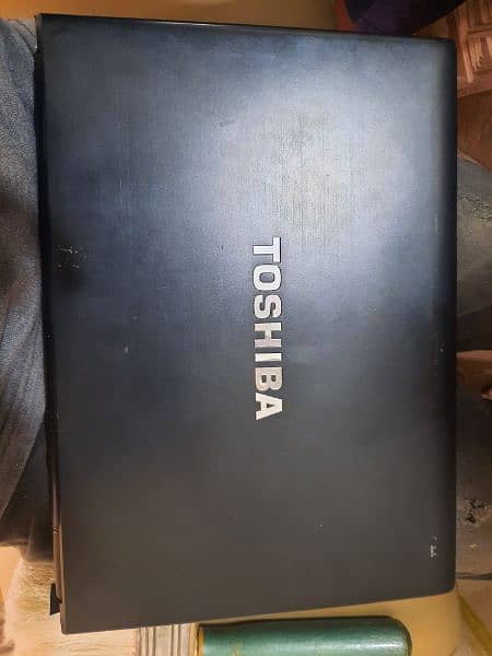 Toshiba r930 core i5vpro 1