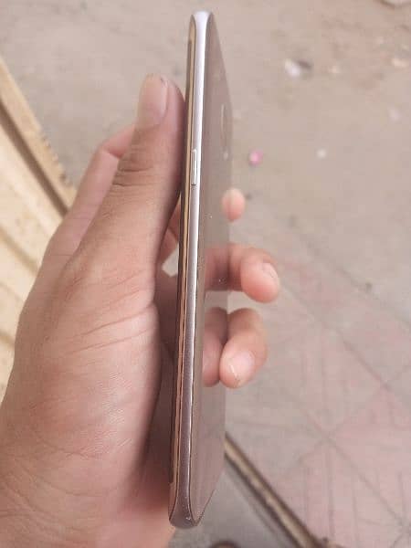 sumsung  galaxy edge 7 mobile 7