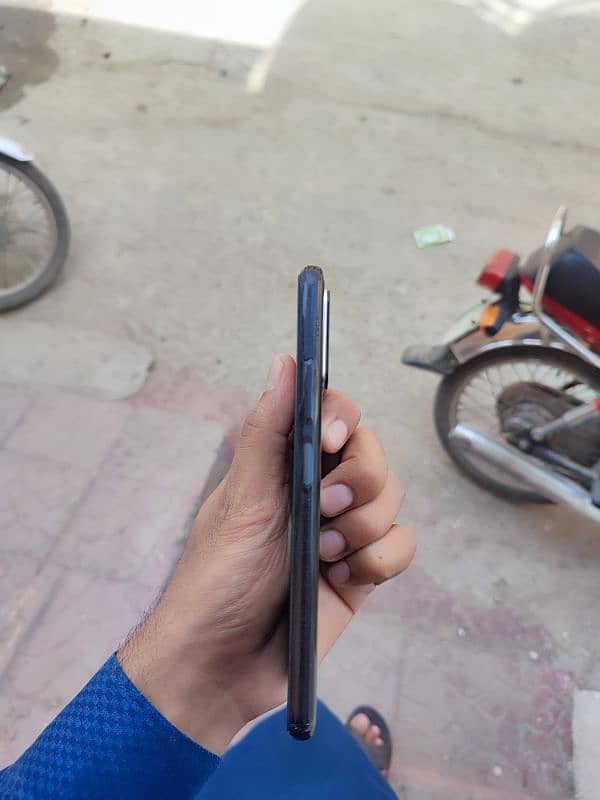 Xiaomi Poco x3 GT 4