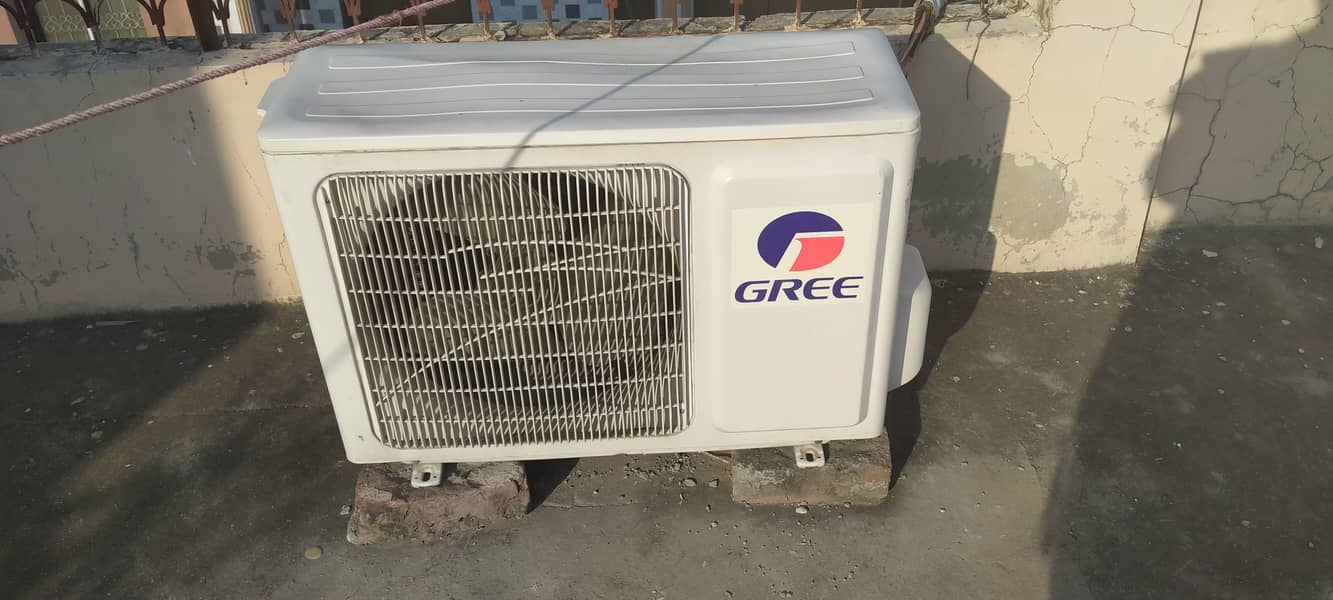 Gree split ac 1.5 ton hevi cooling original gas no foult 5