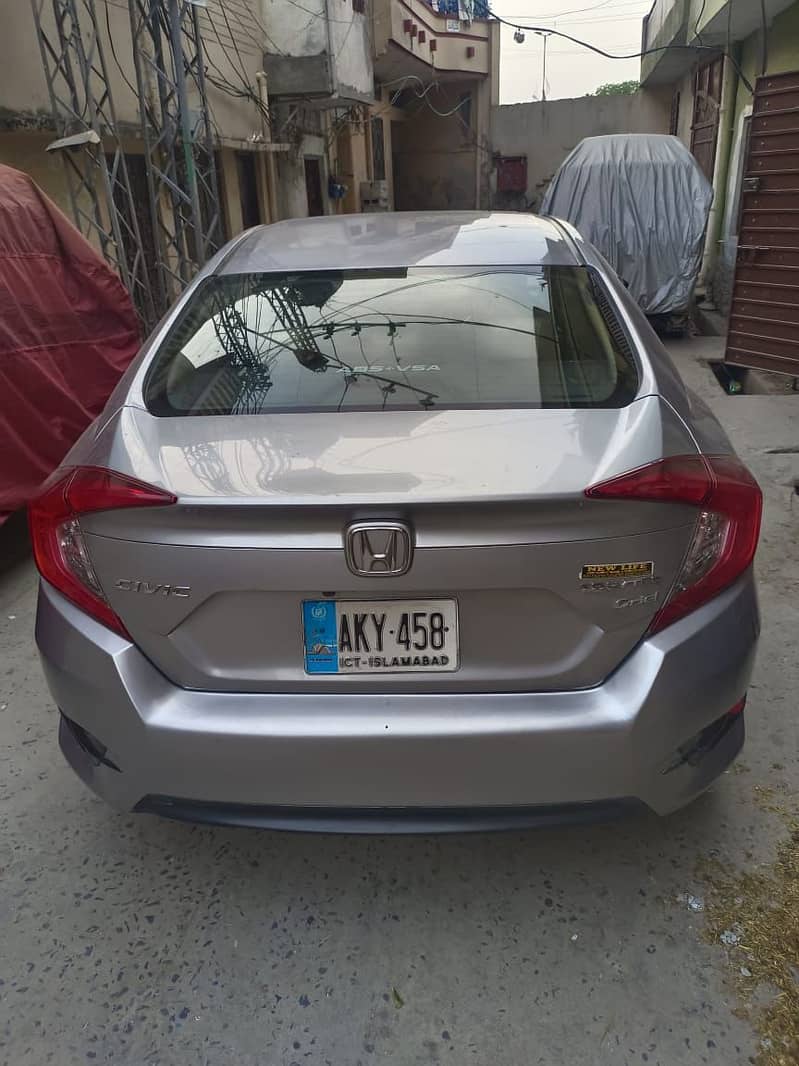 Honda Civic Oriel 2018 4