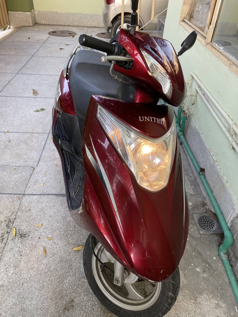 United scooty 100cc marron 2