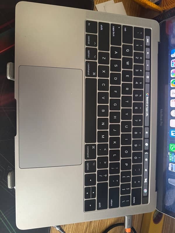 Macbook Pro 13-2017 16gb-512gb i-7 3.5 GHz 4