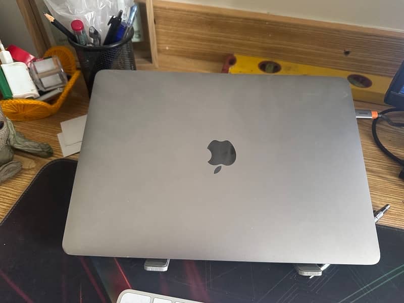 Macbook Pro 13-2017 16gb-512gb i-7 3.5 GHz 5