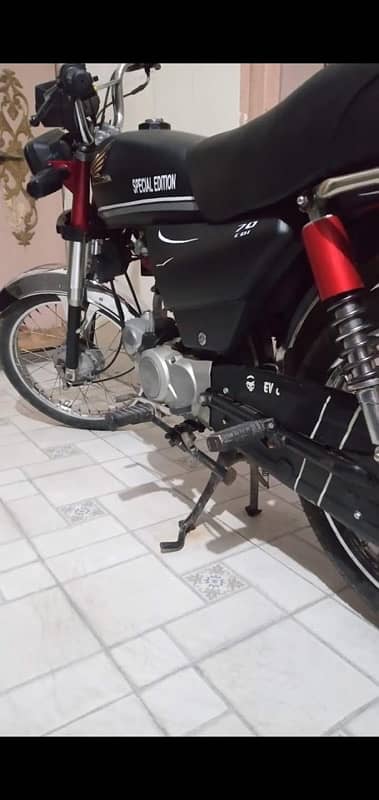 Honda 70 Mint Condition 4