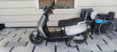 metro (yadea) e8s pro electric scooter