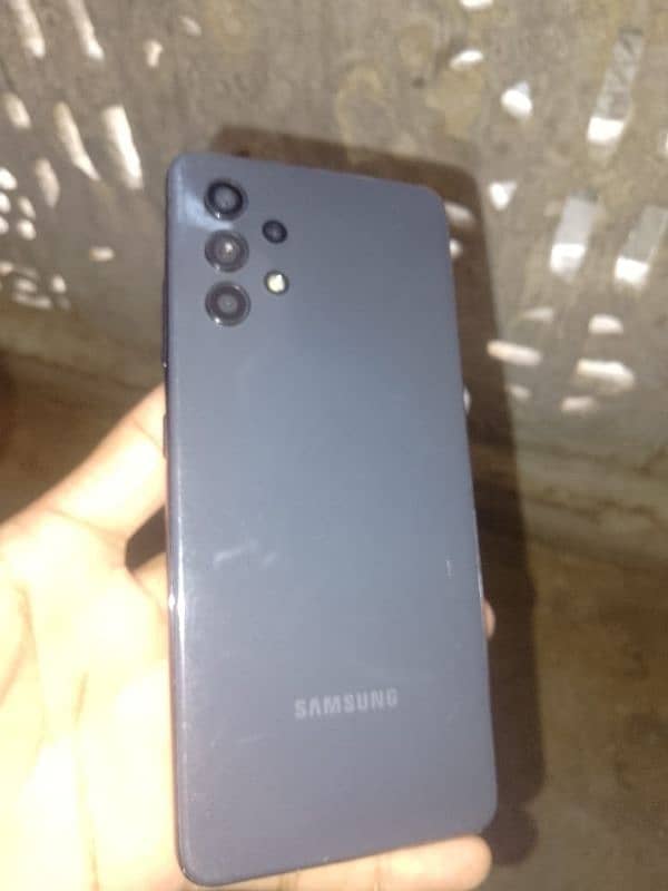 samsung a32 6 18 with box and charger 3