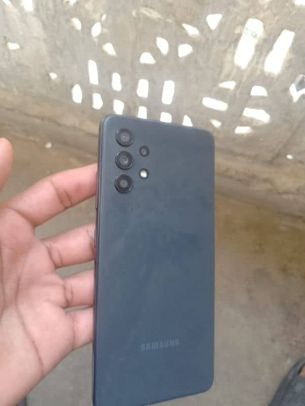 samsung a32 6 18 with box and charger 6