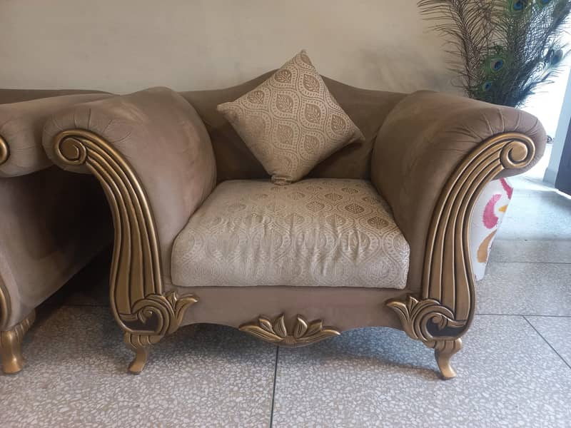 7 Seater Sofa Set For Sale Excellent Bought from Metro Cash & carry 4