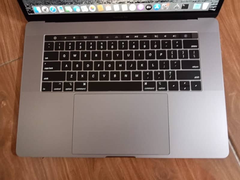 MacBook Pro 2018 Core i9 (16”) 6