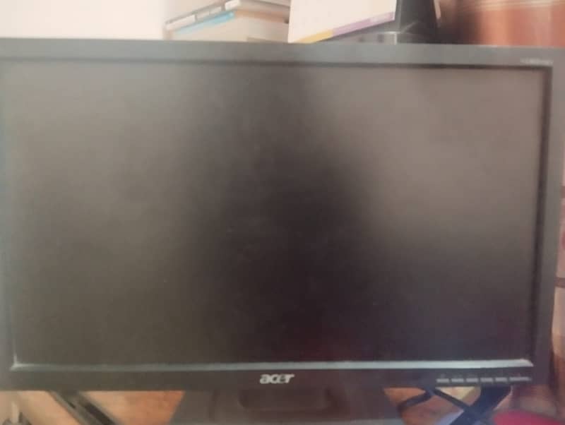 17 Inch LCD with Free Power&Vga cable 0