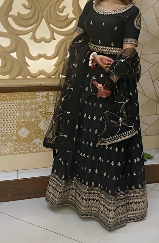 black lehnga with cancan 1