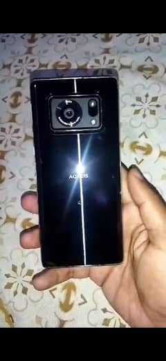 Sharp Aquos R6 0