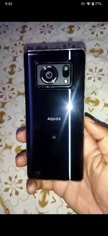 Sharp Aquos R6 3