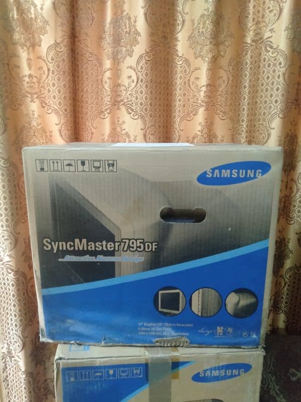 Samsung syncMaster 795 monitor 17inch 6