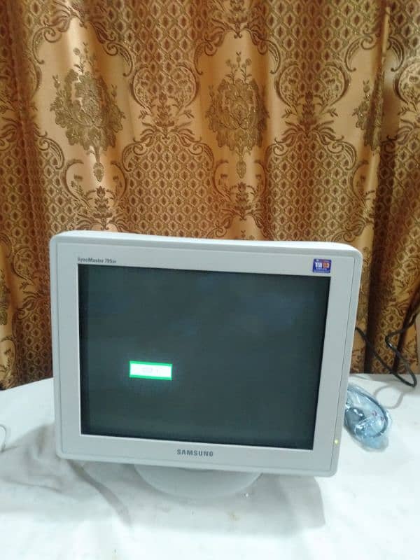 Samsung syncMaster 795 monitor 17inch 8