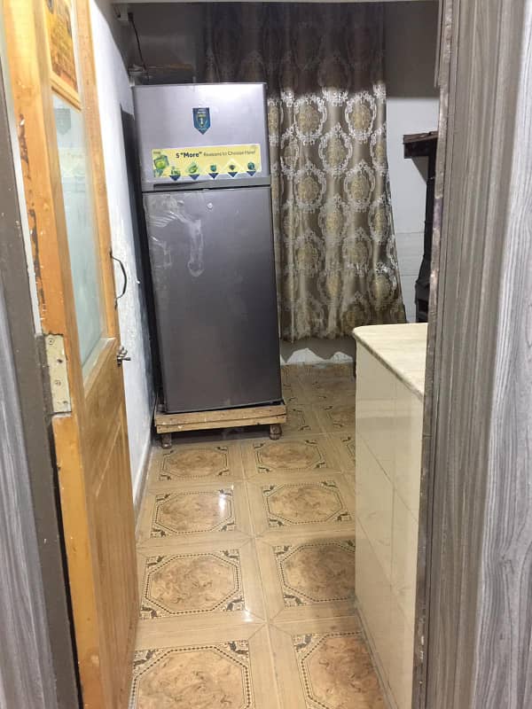 SINGLE ROOM FULLY FURNISHED AND INDEPENDENT FLAT FOR RENT IN MODEL TOWN LAHORE RENT 40000 9