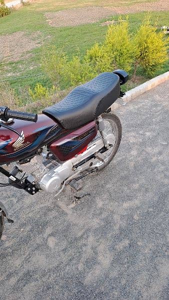 Honda 125 lush condition one hand use 3