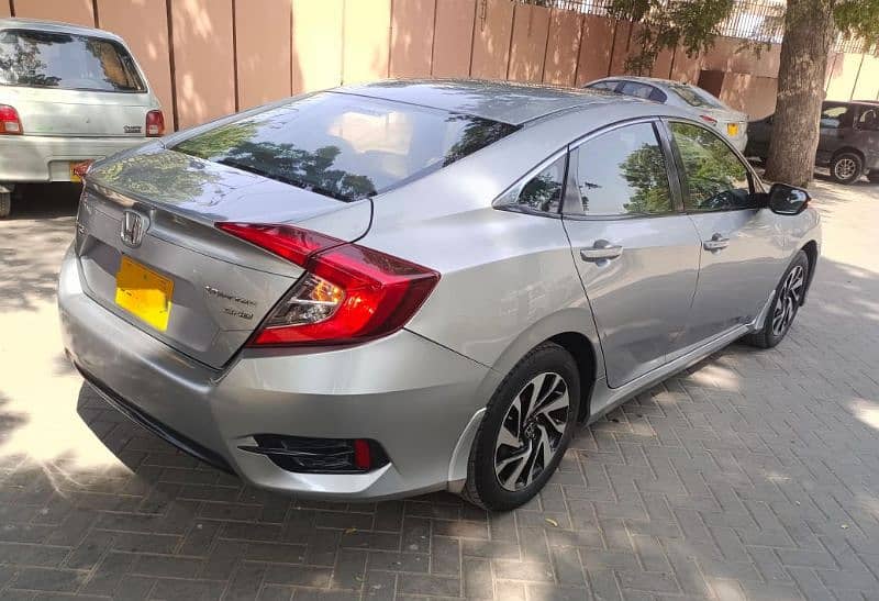 Honda Civic VTi Oriel Prosmatec 2018 16