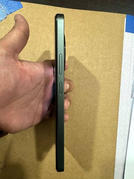 Realme 12 (14 Gb ram / 256 Gb Storage) in mint condition 3