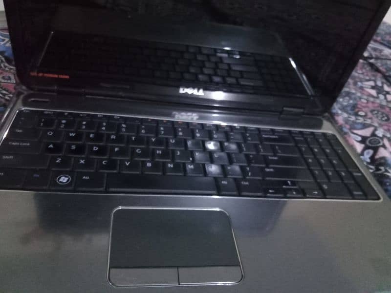 New Condition Dell Laptop For Sale In Low Price. . 7