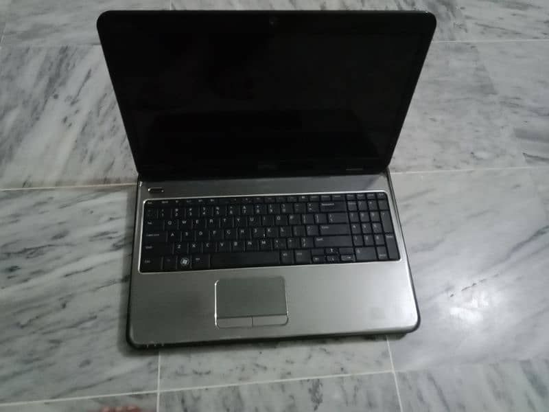 New Condition Dell Laptop For Sale In Low Price. . 8