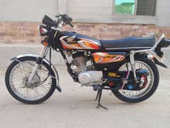 bohat saf bike hai personal use ki hai . . all ok03187298479