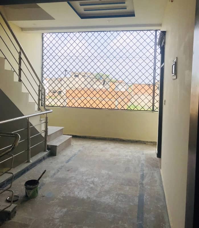 Ghouri town pH 7 House For Rent water electrity Available 9