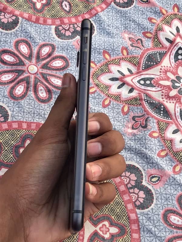 iphone 8 plus urgent sale 3