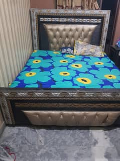 Elegant Bed with Mattress for sale 0