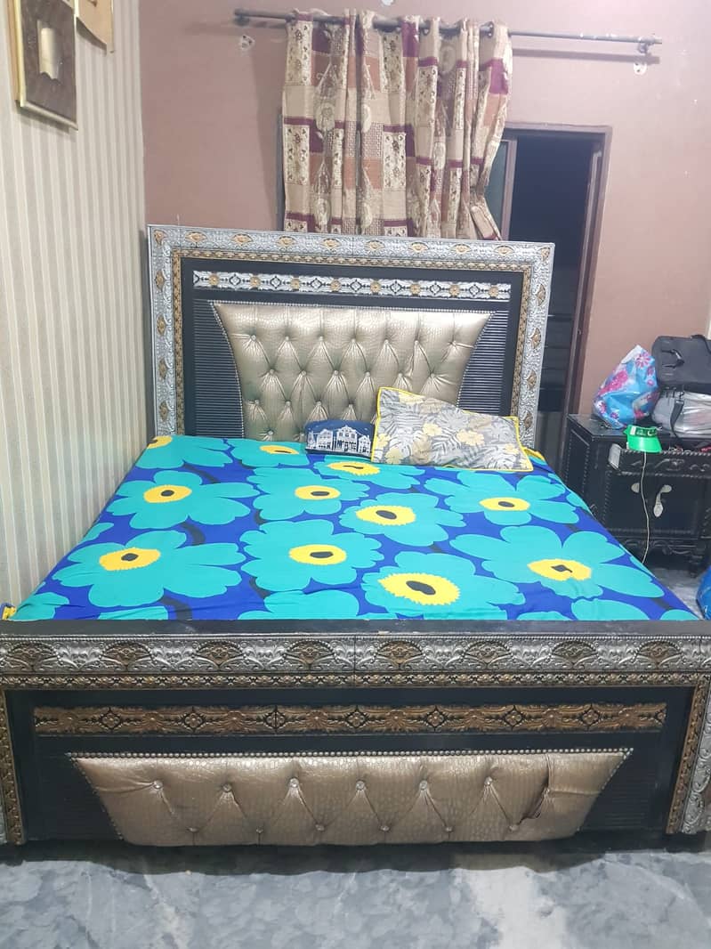 Elegant Bed with Mattress for sale 3