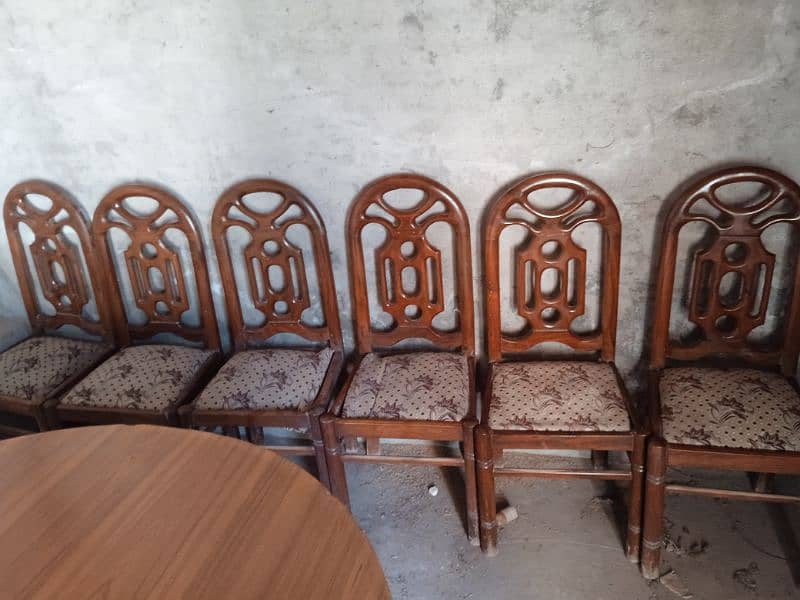 Dinning table with 6 chairs 3