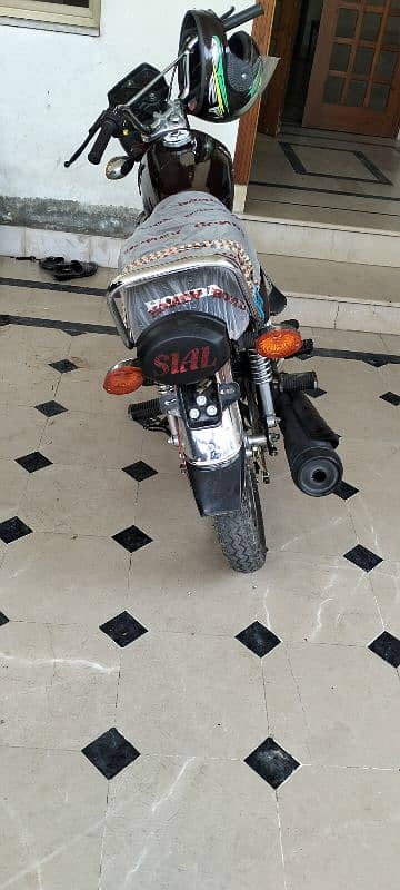 urgent for sale Honda 125 applied for 3