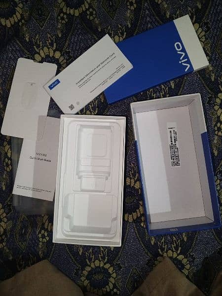 Complete box Vivo Y12A 3