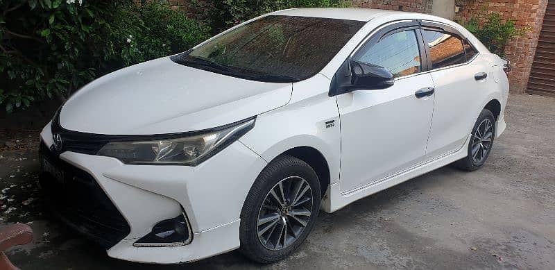 Toyota Corolla Altis 2019 1