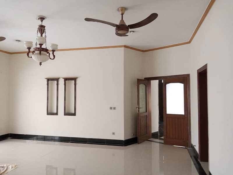 1 Kanal Lower Portion Is Available For Rent In Overseas B Bahria Town Lahore 1