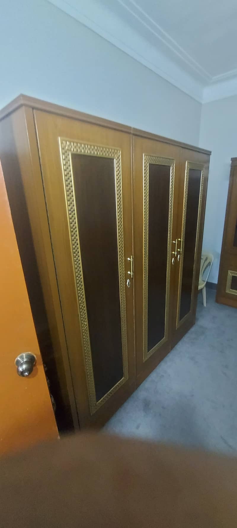 Urgent Sale Bedroom Set (5 items) 6