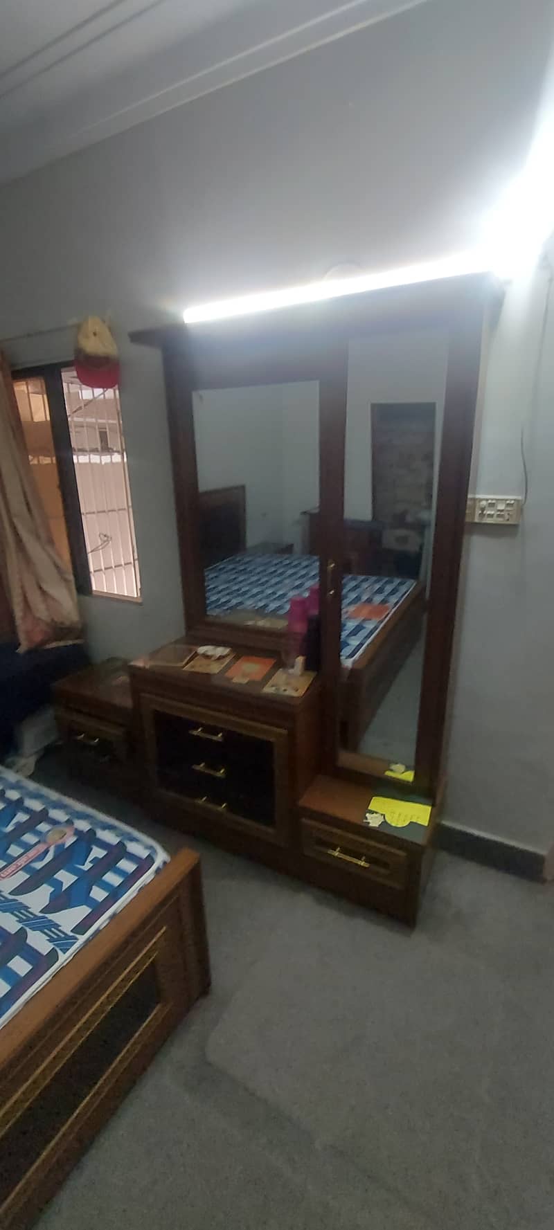 Urgent Sale Bedroom Set (5 items) 11