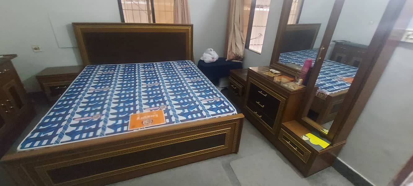 Urgent Sale Bedroom Set (5 items) 13