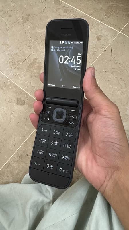 Nokia 2720 Flip 6