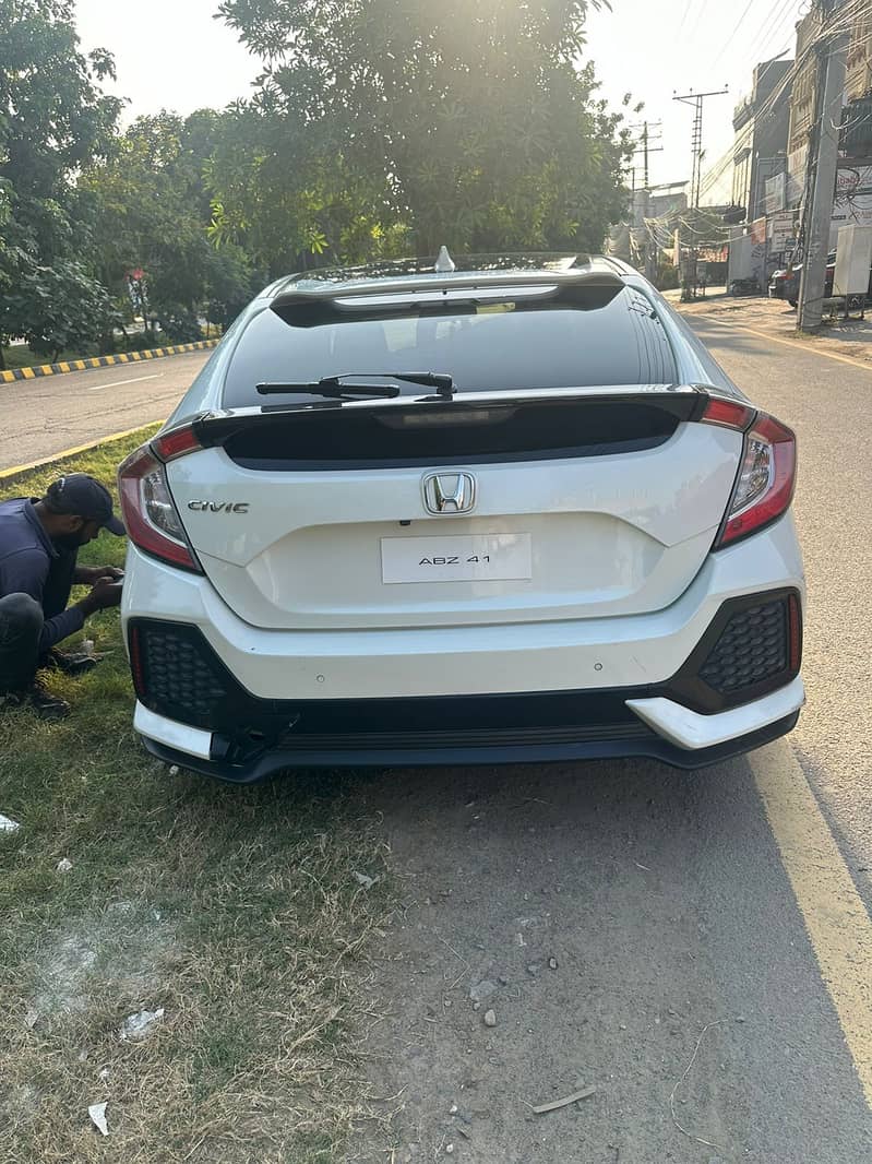 Honda Civic RS 2019 (hatch back) UK MODEL 3