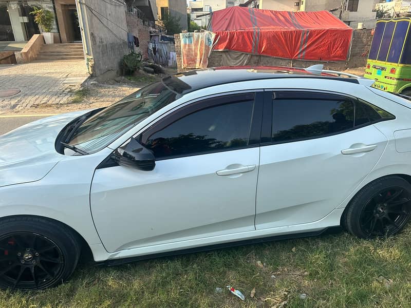 Honda Civic RS 2019 (hatch back) UK MODEL 5